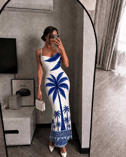 Robe longue imprimé palmier bleu portée de face Amoura